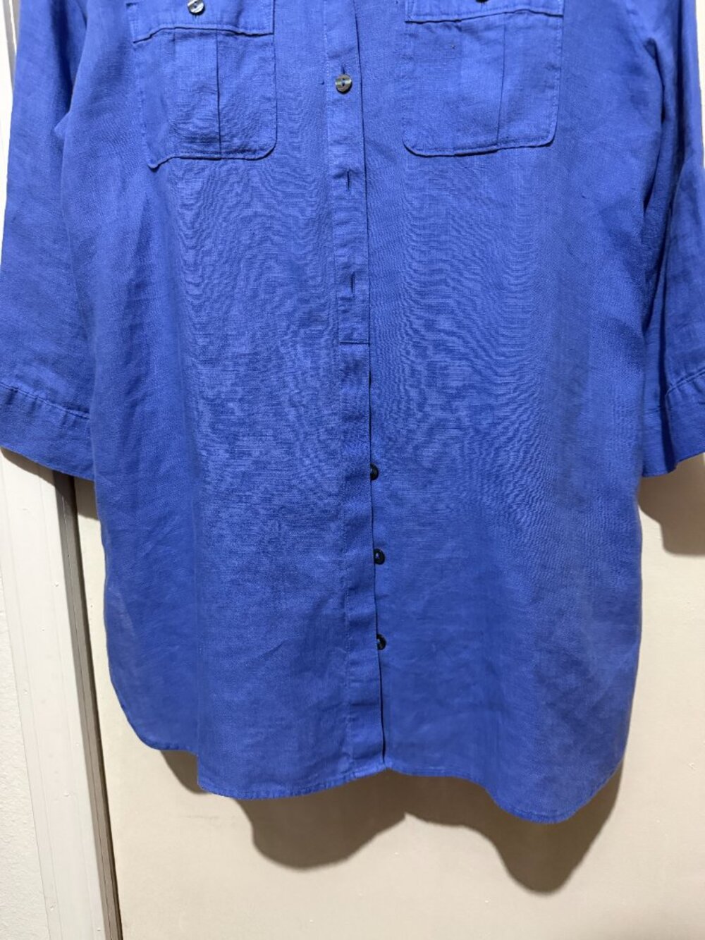 Chico's No-Iron Linen Button-Down Shirt (Dual Front Utility Pockets) - Picture 5 of 16